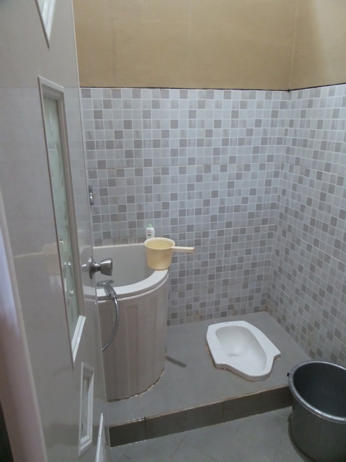 desain kamar mandi wc jongkok minimalis desain kamar dan