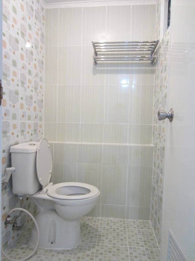 23 kamar mandi ukuran mungil minimalis yang keren