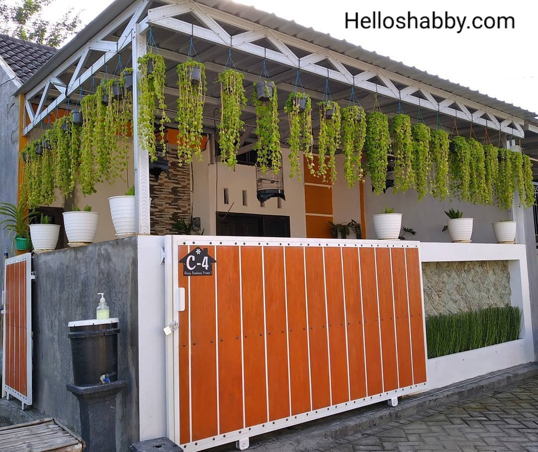 inspirasi pagar woodplank rumah minimalis modern