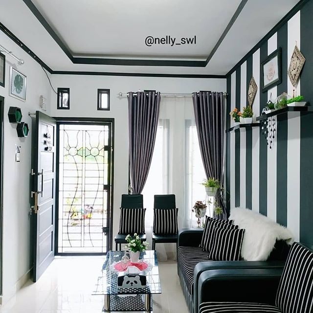 dekorasi ruang keluarga dengan penataan yang simpel ...
