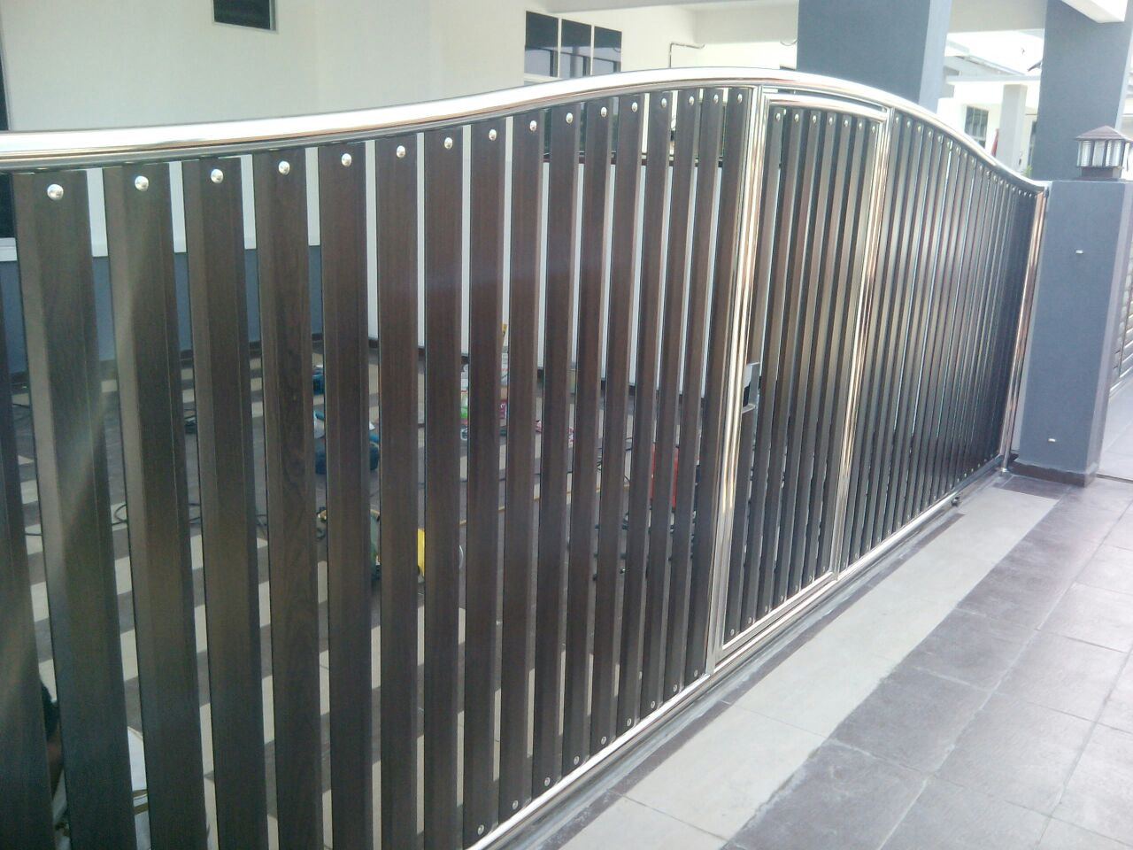 tren gaya 29+ pintu pagar stainless steel