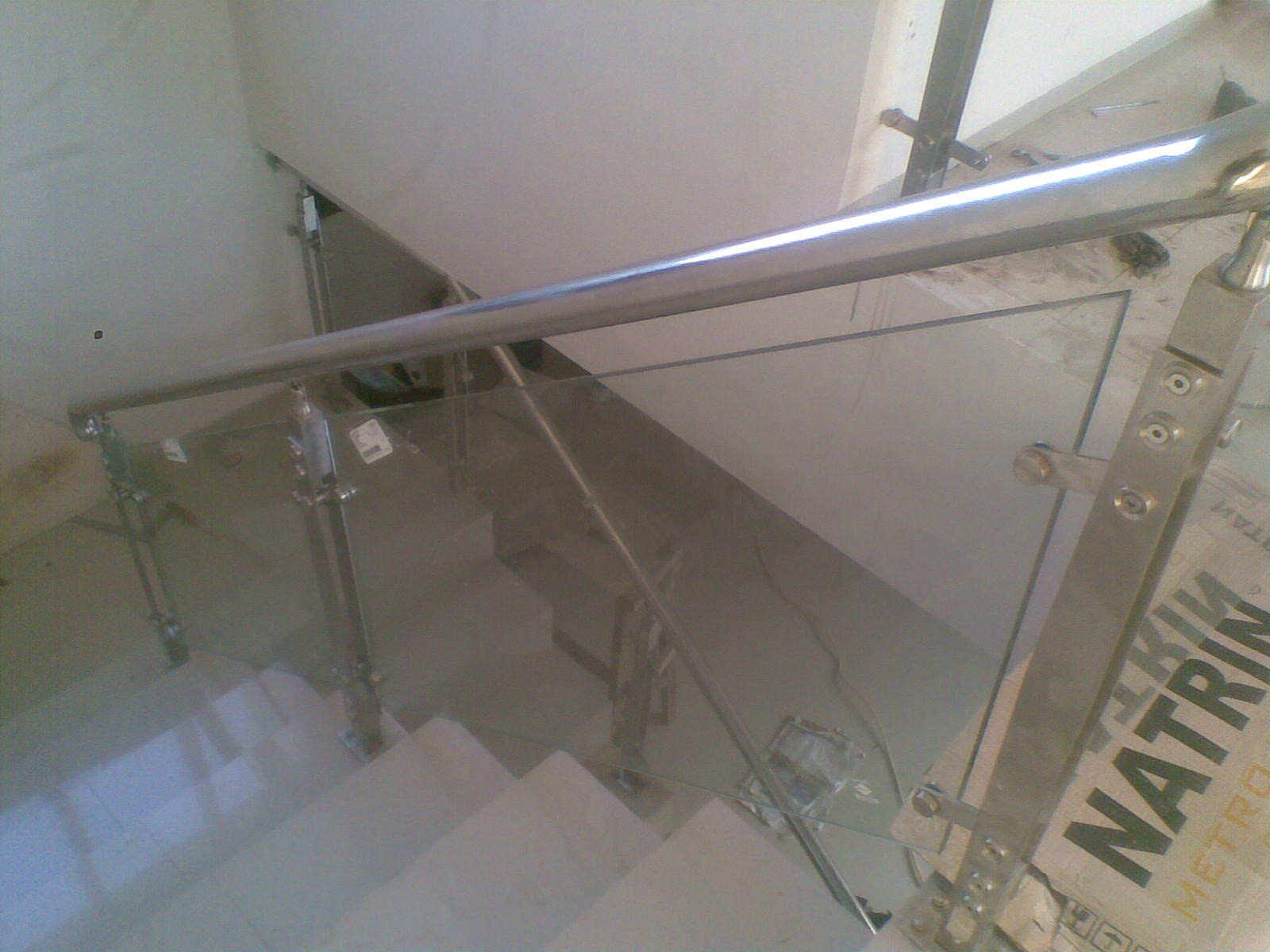 ABADI JAYA STEEL: buat railing tangga kaca tempered