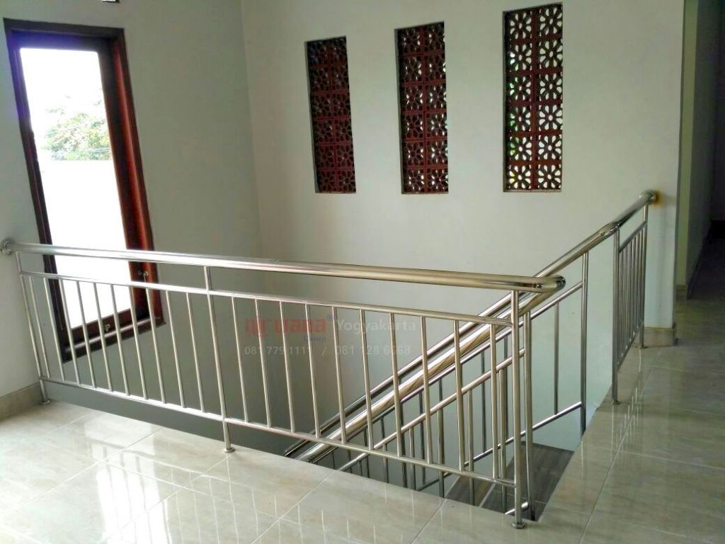 pemasangan railing tangga stainless di bantul nirwana